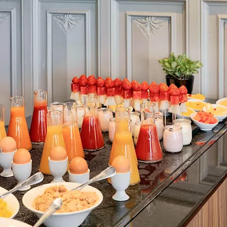 Отель H10 Casa Mimosa 4* Sup Барселона